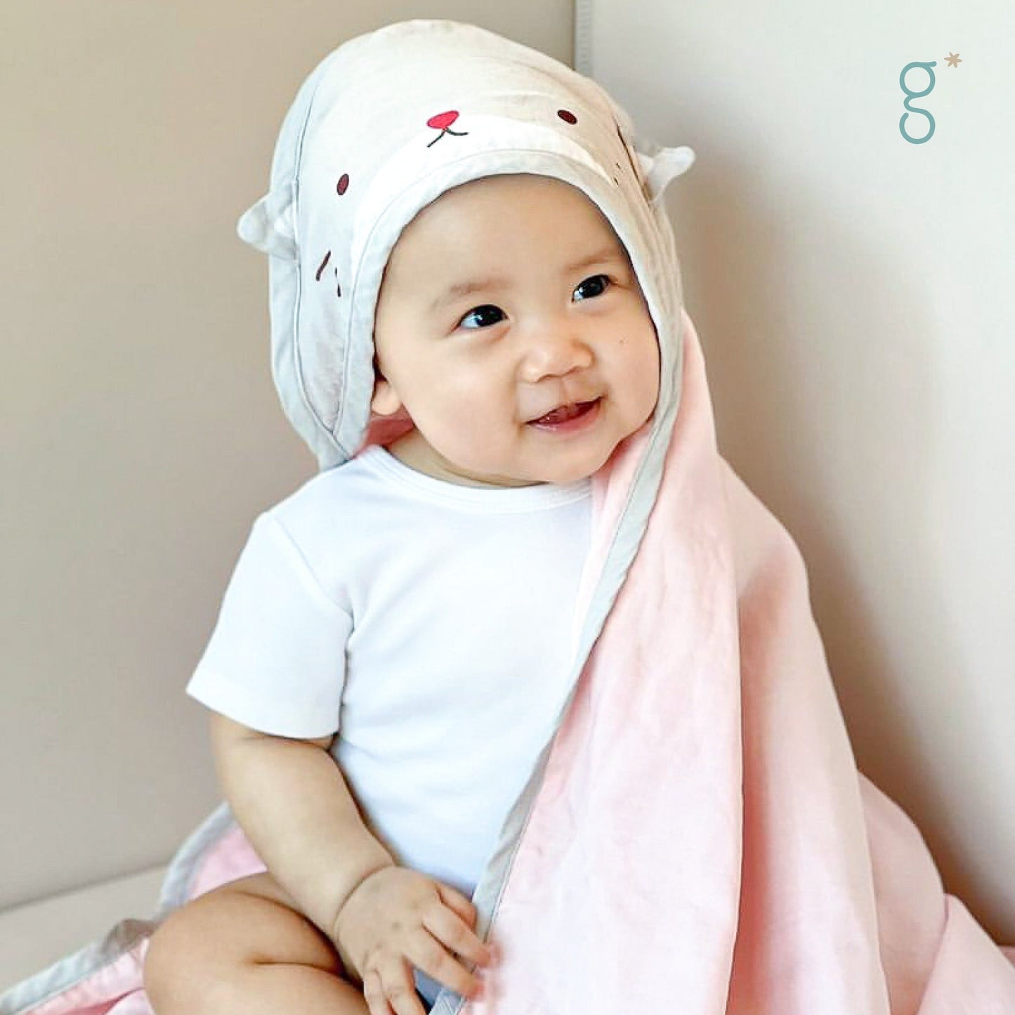 Granny Ben Tencel™ Animal Hooded Swaddle Cloth Mood 2